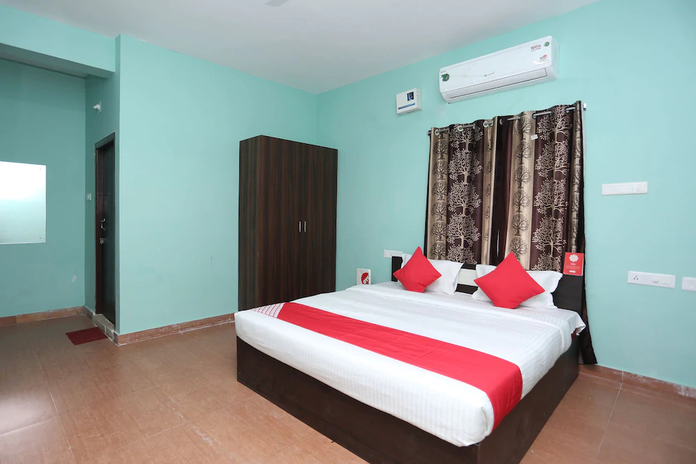 OYO 17276 The Maple Tree Hotels