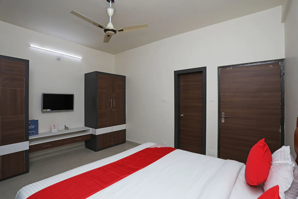 OYO 23251 Prime Residency