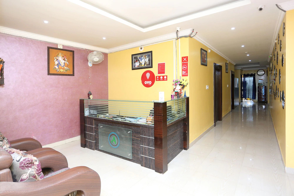 Hotel Royal Guest House by OYO Rooms