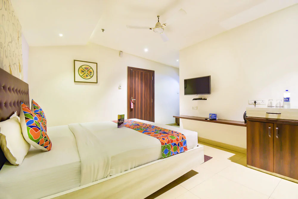 FabHotel Pentagon