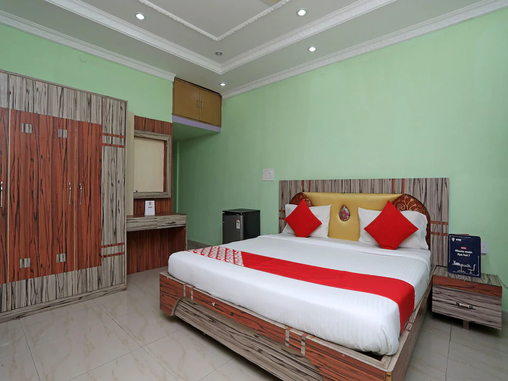 Priyanka Residency By OYO Rooms