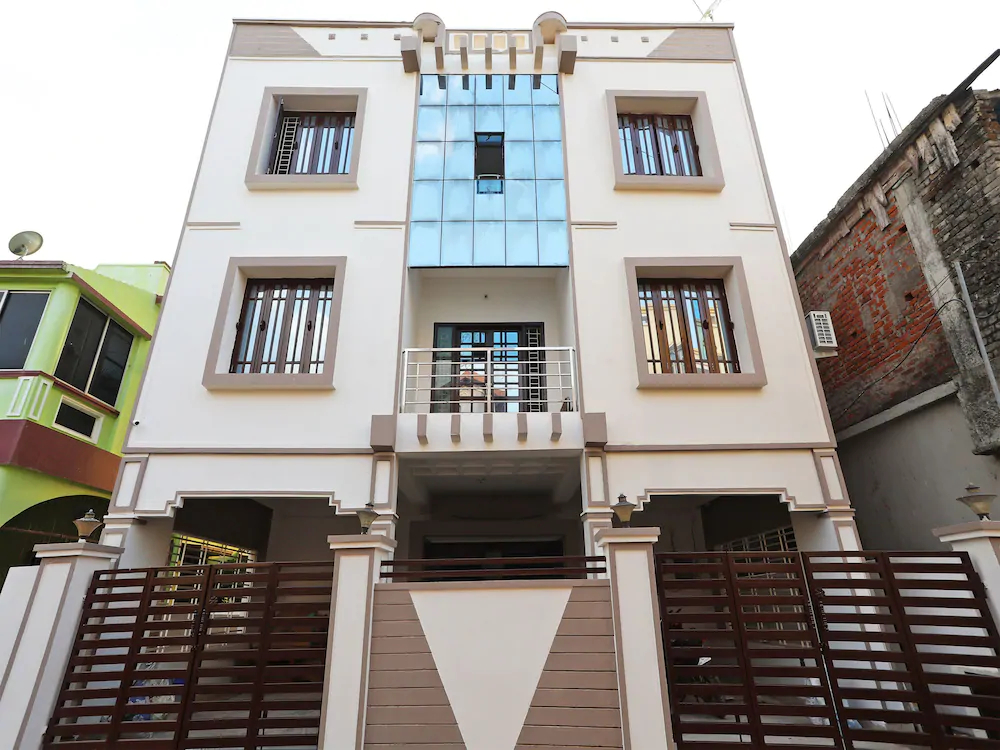 Regal Stays By OYO Rooms