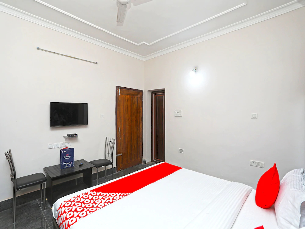 Regal Stays By OYO Rooms