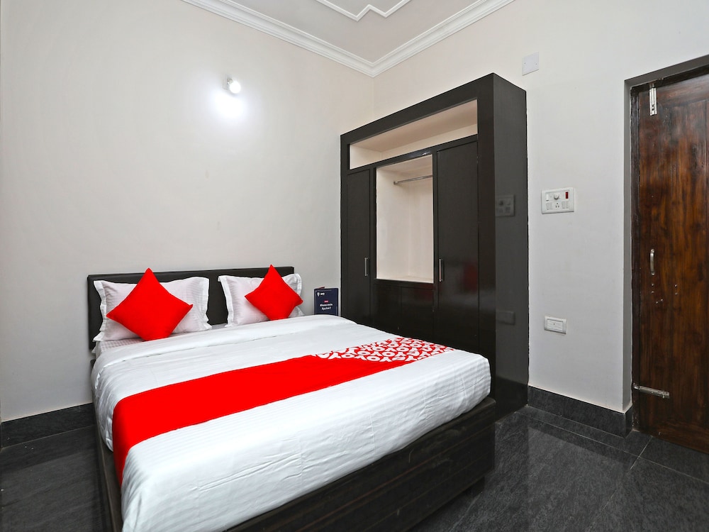 Regal Stays By OYO Rooms