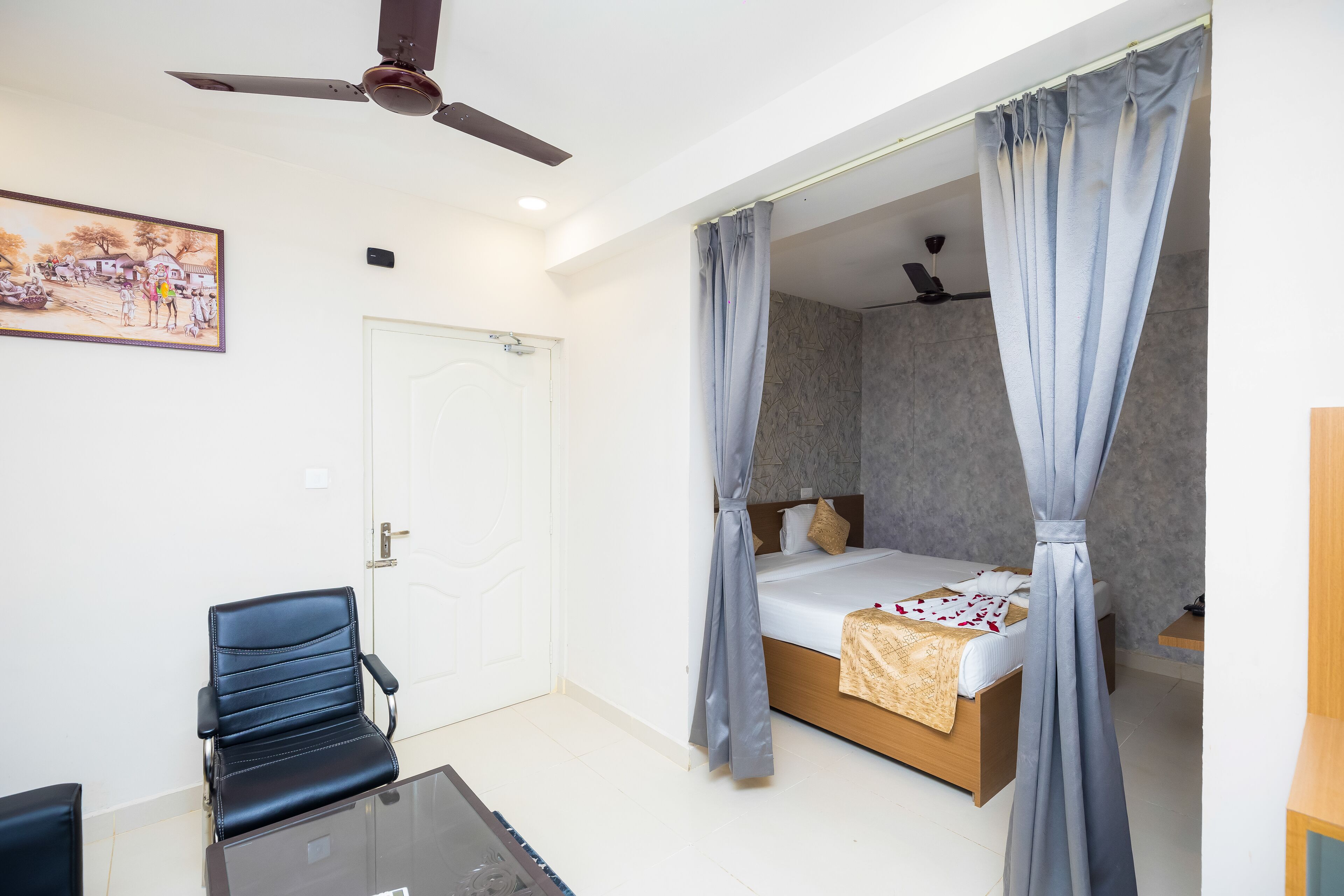 Rosewood Luxury Hotel