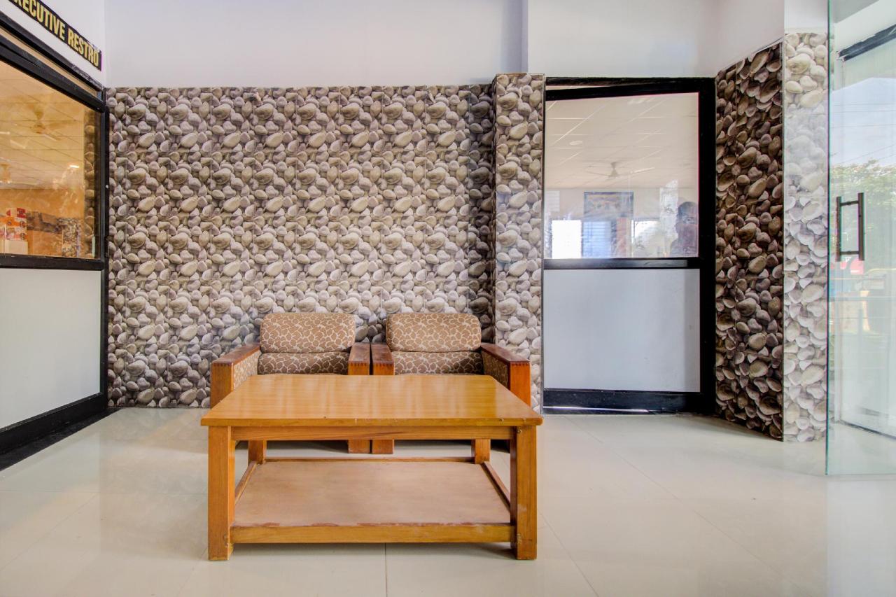 Shanti Bhavan by OYO Rooms