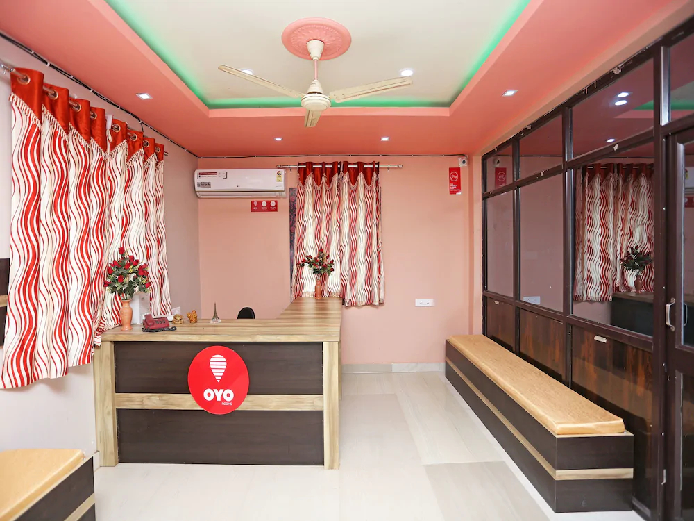 Shibani & Suhani By OYO Rooms