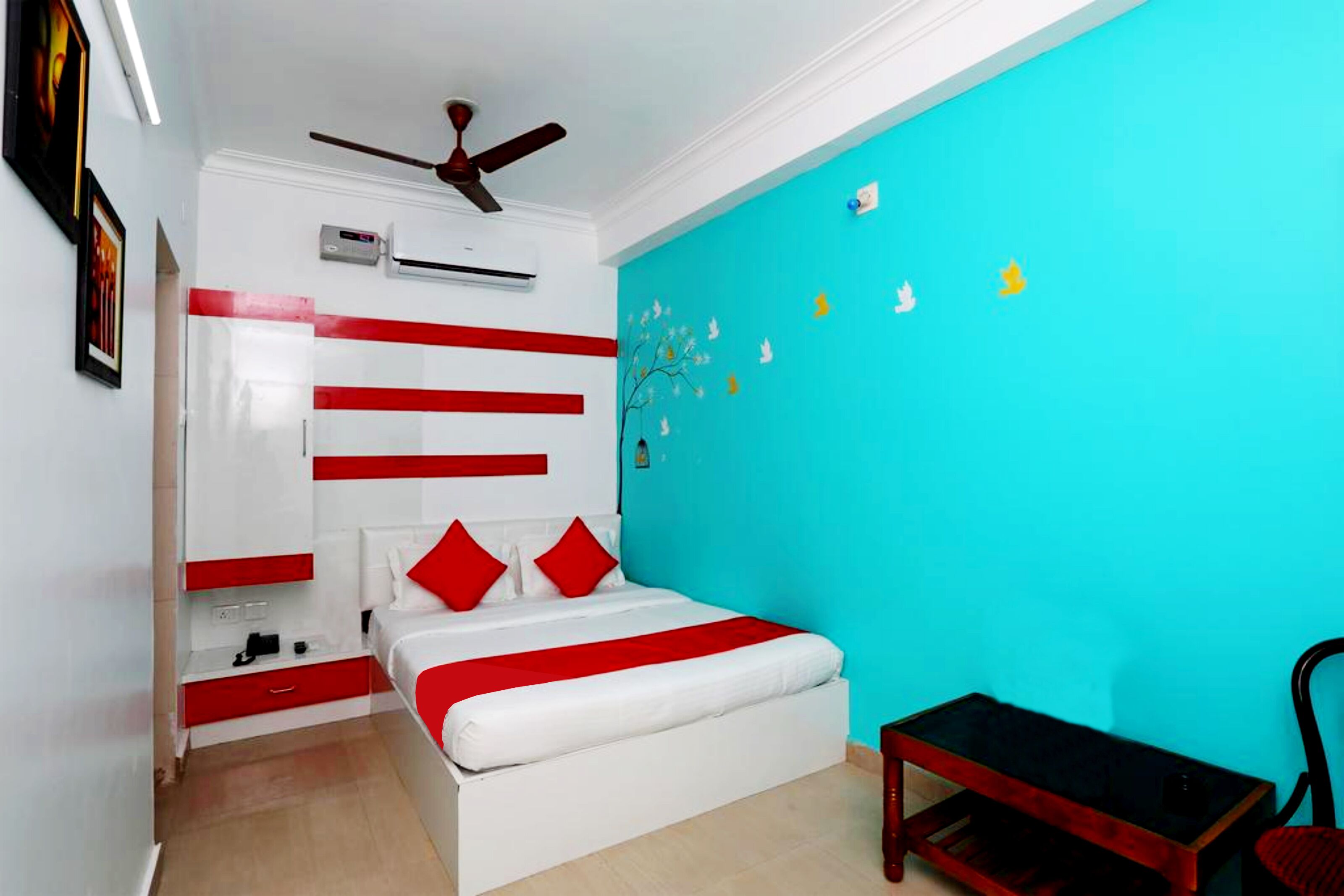 Star Inn by Goroomgo