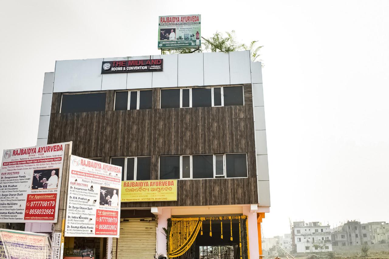 The Midland by OYO Rooms