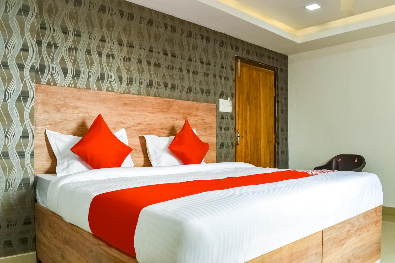 The Midland by OYO Rooms