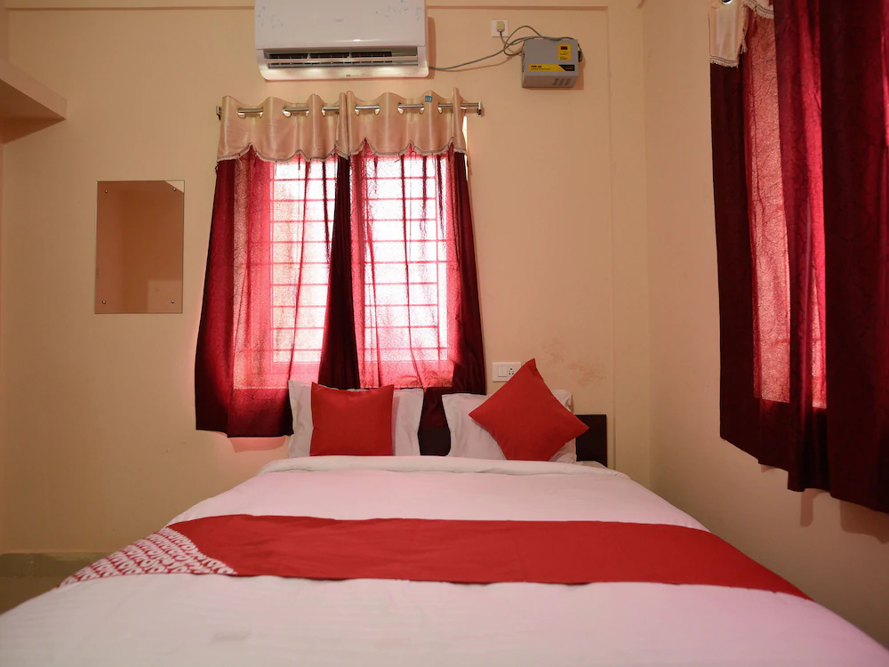 The Village Inn By OYO Rooms