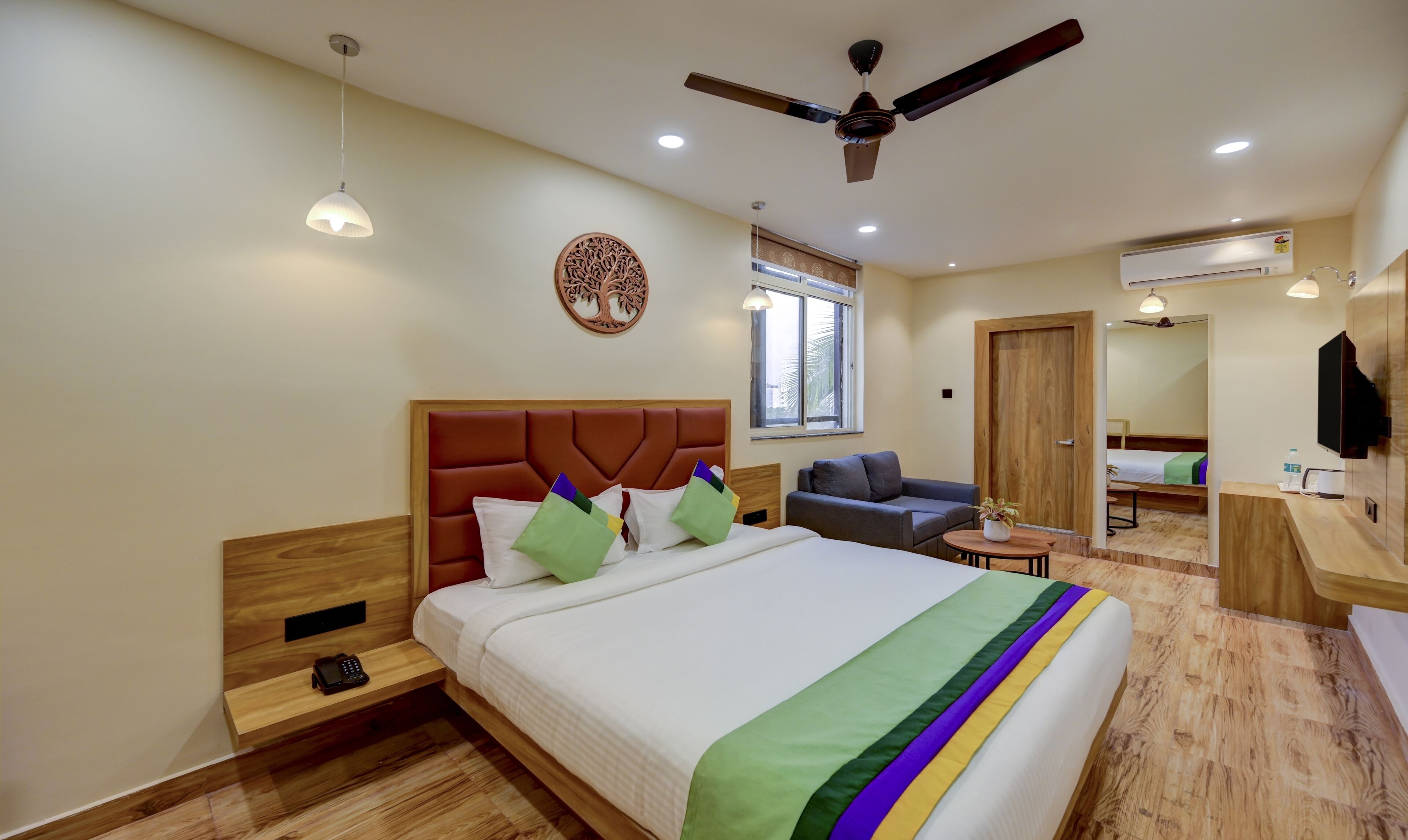 Treebo Trend Aasma Downtown