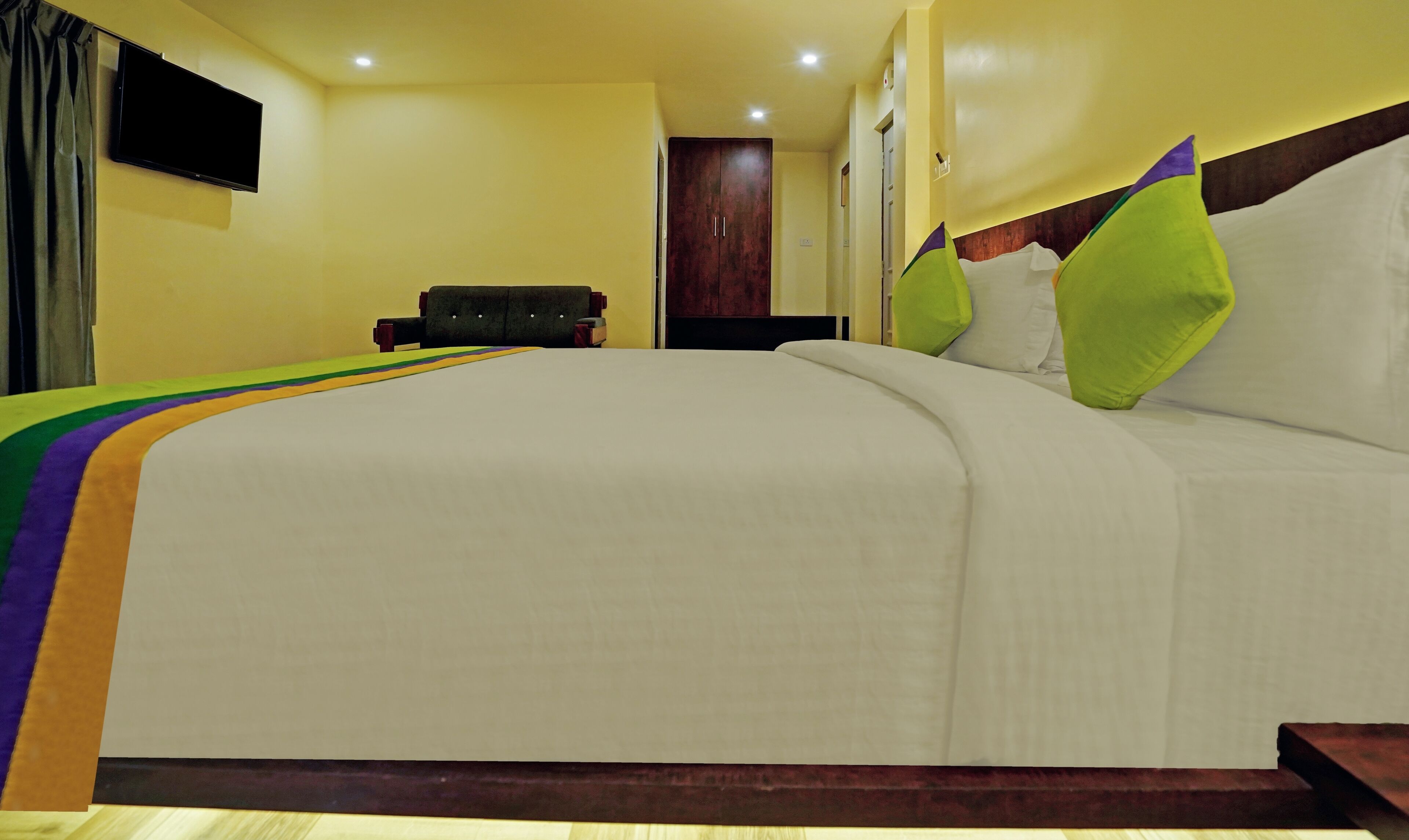 Treebo Trend Hotel Golden Nest