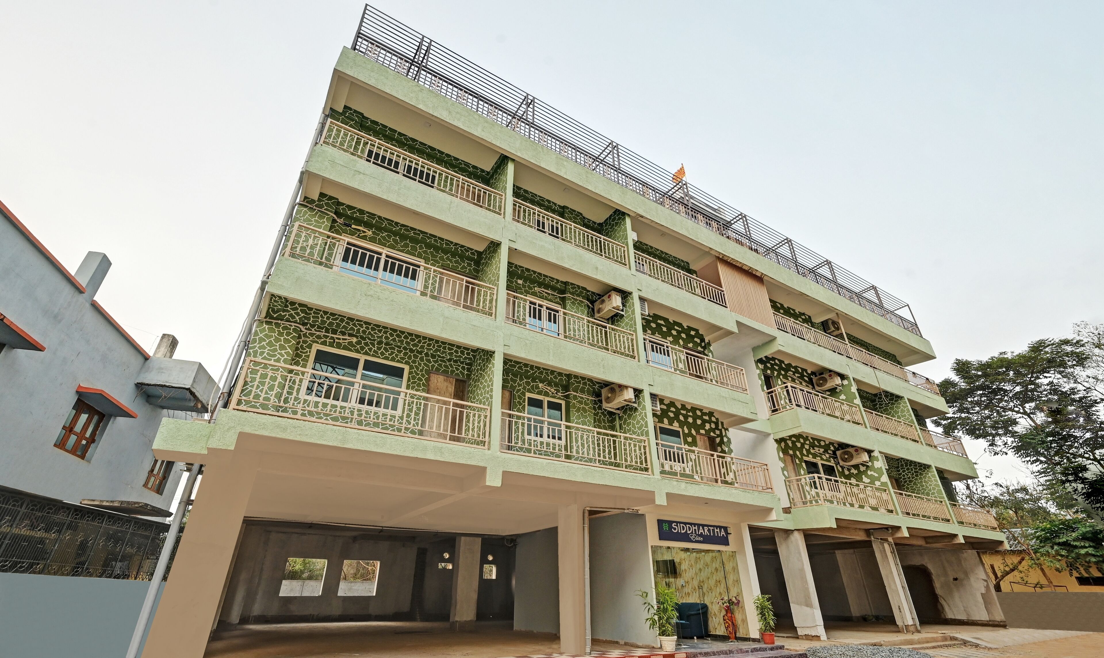 Treebo Trend Hotel Sidhartha Elite