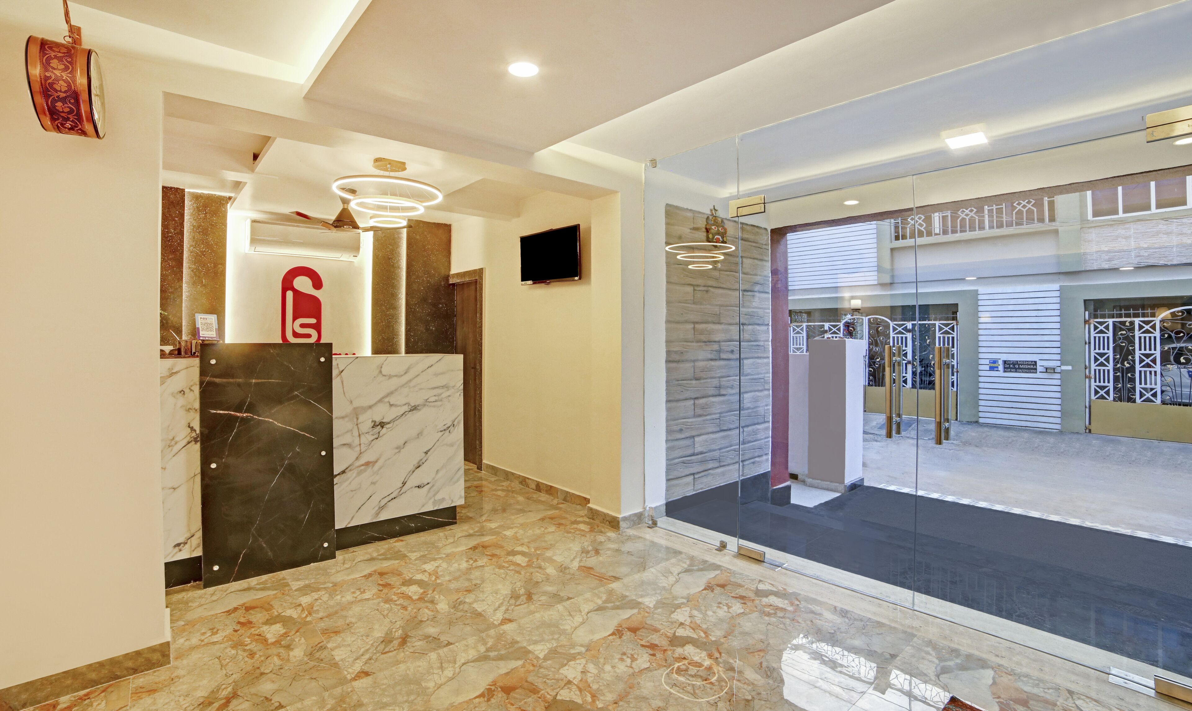 Treebo Trend Lazystay Elite