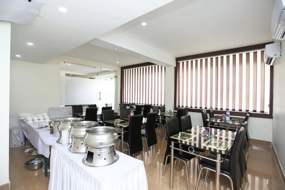 Triple Tree Hotels & Resorts By OYO Rooms