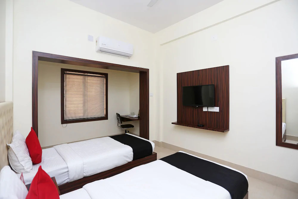 Triple Tree Hotels & Resorts By OYO Rooms