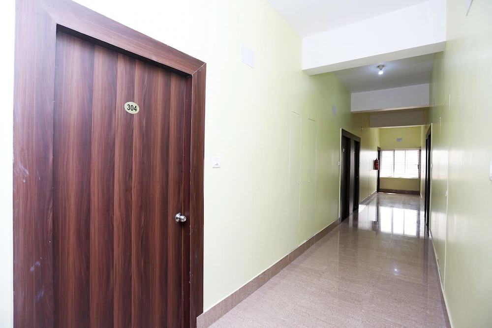 Triple Tree Hotels & Resorts By OYO Rooms