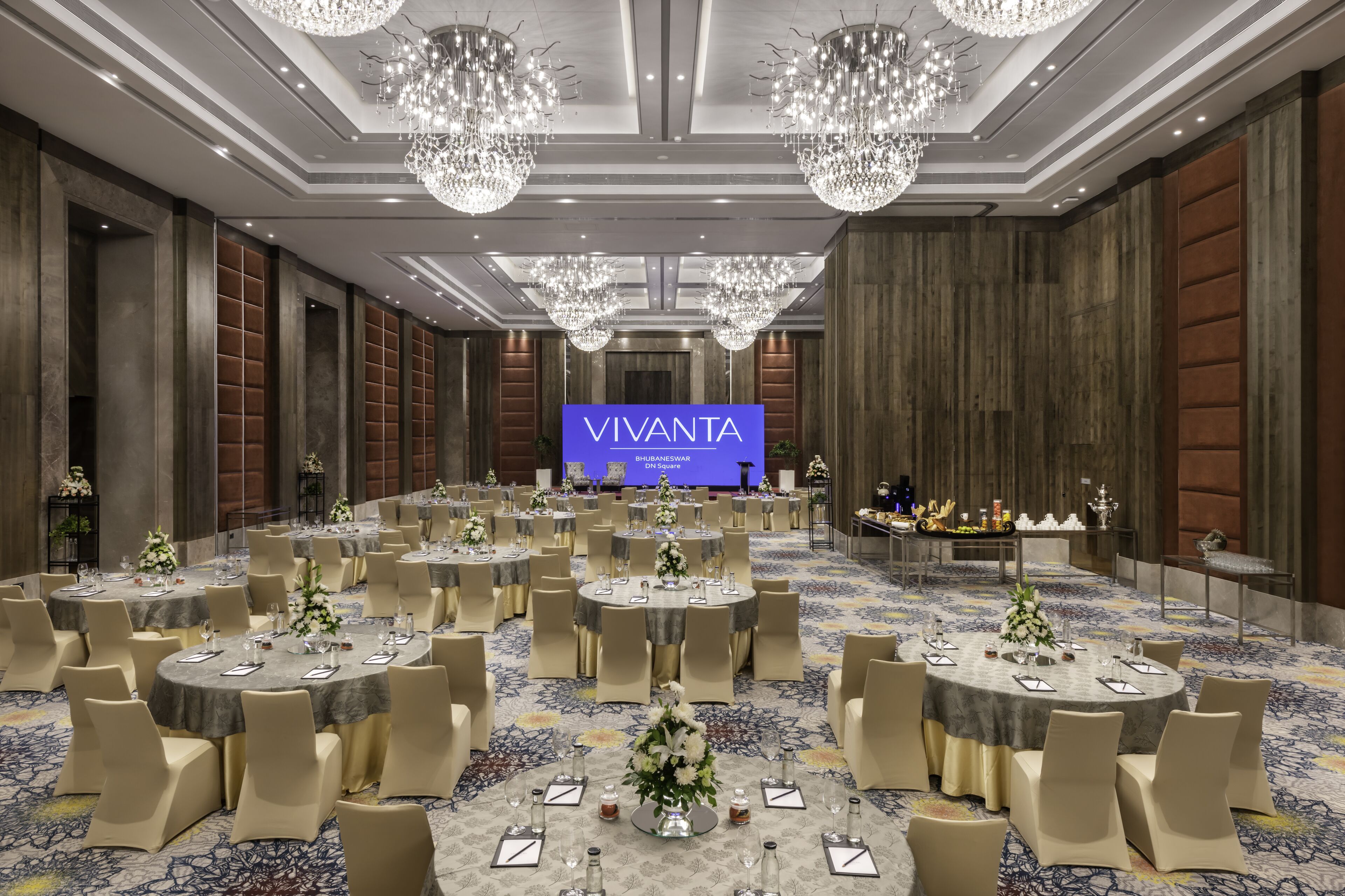 Vivanta Bhubaneswar, DN Square
