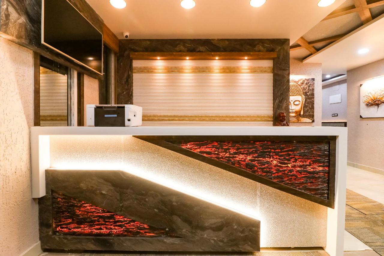 Padma Manor by OYO Rooms