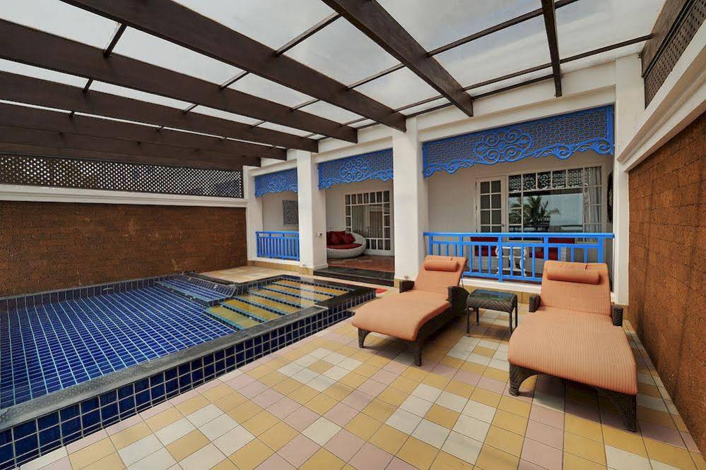 Mayfair Palm Beach Resort