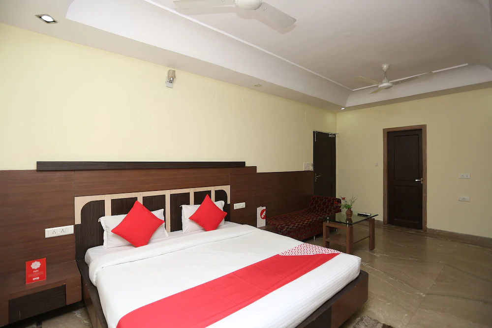 Yogendra Residency by OYO Rooms
