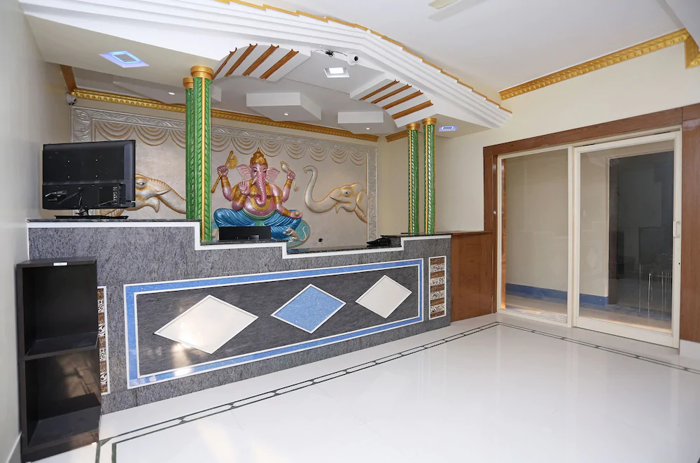 Aayan International by OYO Rooms