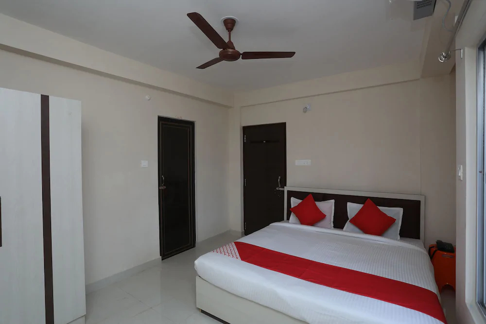 Dream Sakar Inn By OYO Rooms