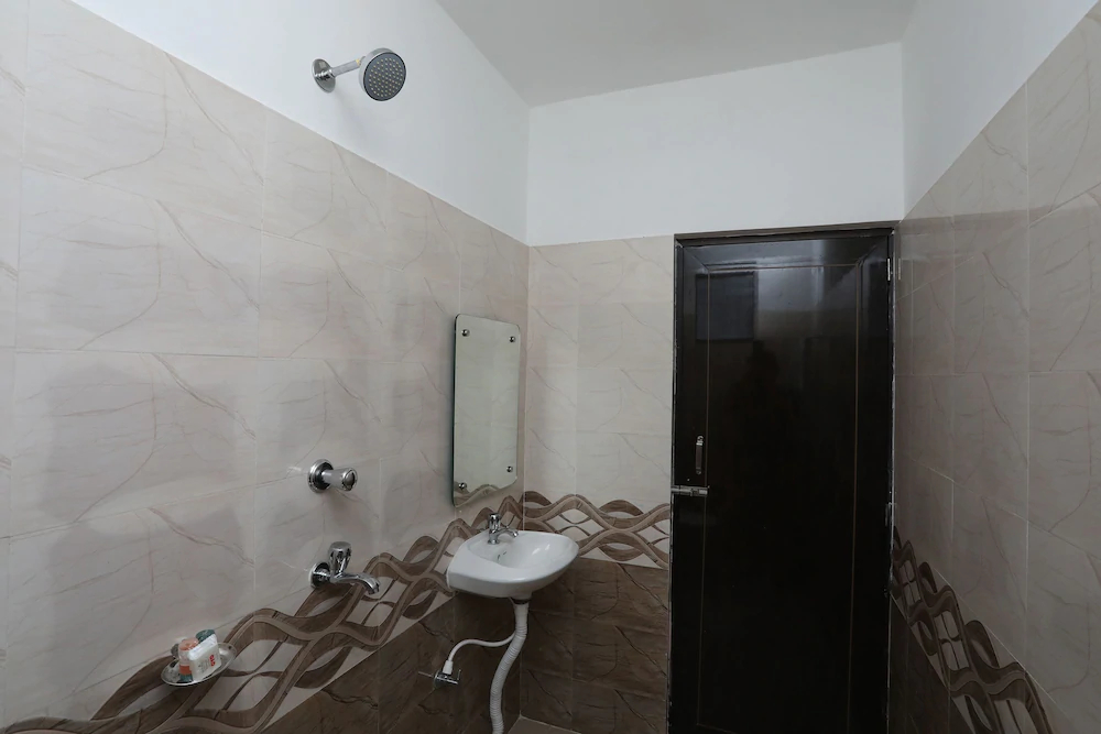 Dream Sakar Inn By OYO Rooms