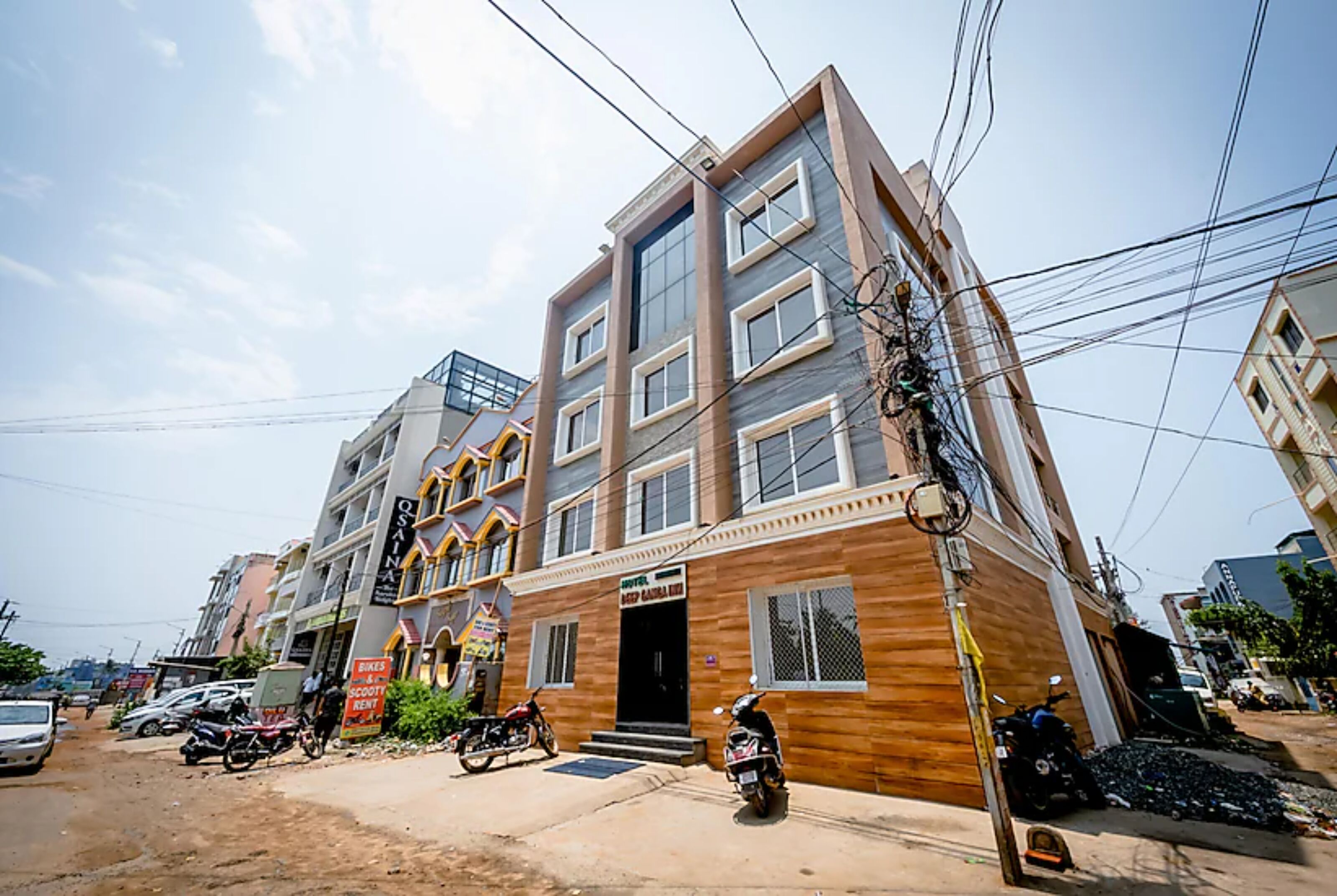 Goroomgo Deep Ganga Inn Puri