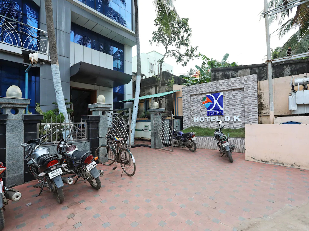 Hotel Dk By OYO Rooms