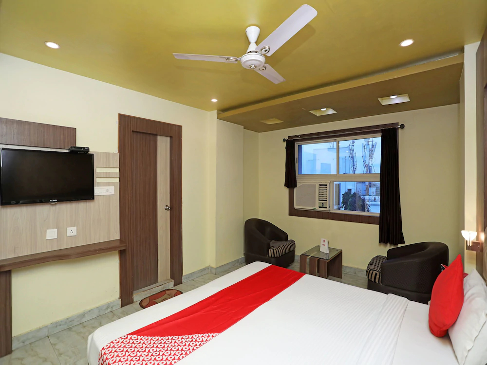 Hotel Dk By OYO Rooms