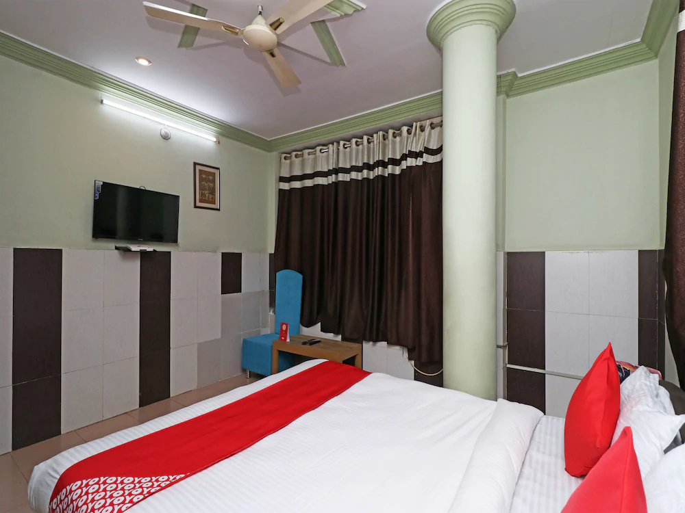 Hotel Golden Bangla by OYO Rooms