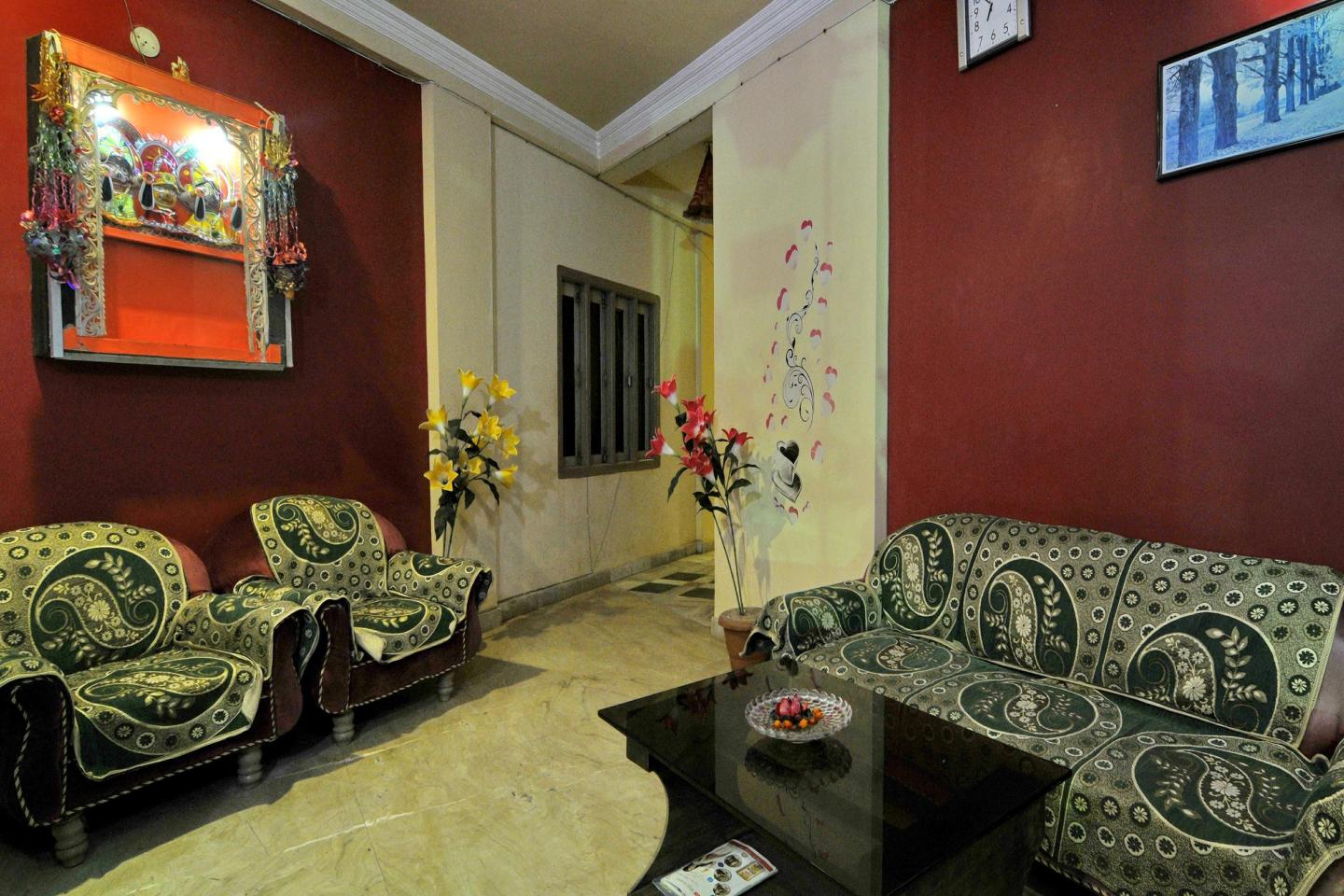 Hotel Golden Dust Puri