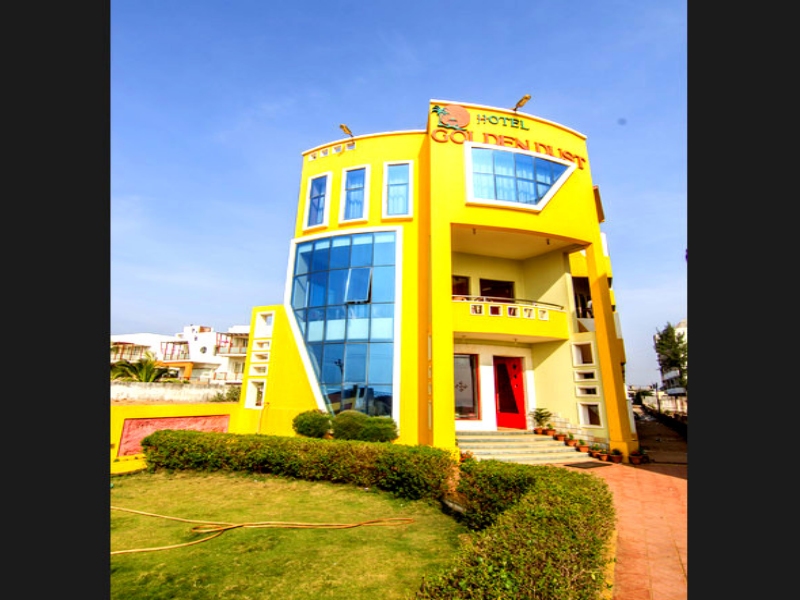 Hotel Golden Dust Puri