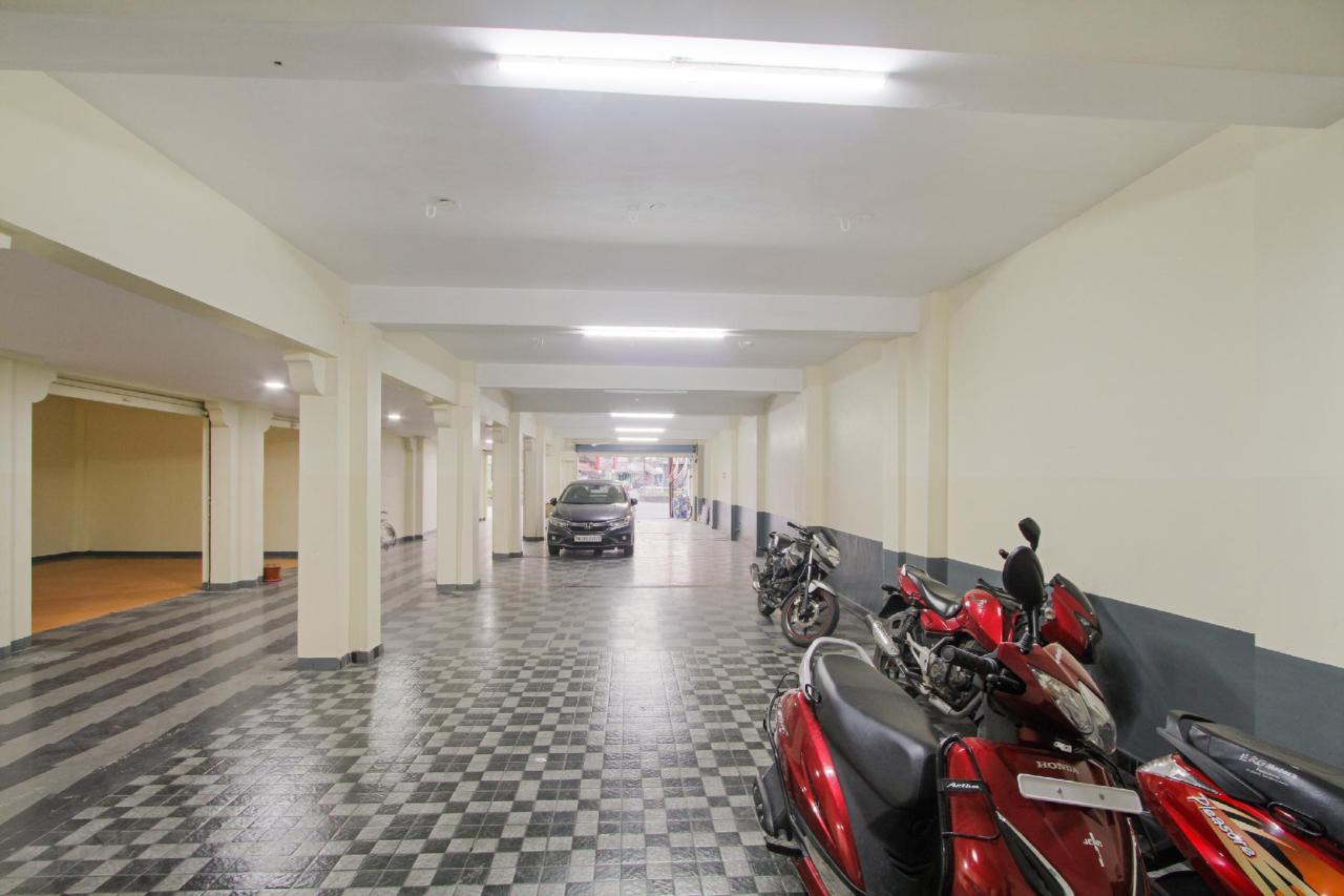 OYO Flagship 70326 Hotel HARI Palace