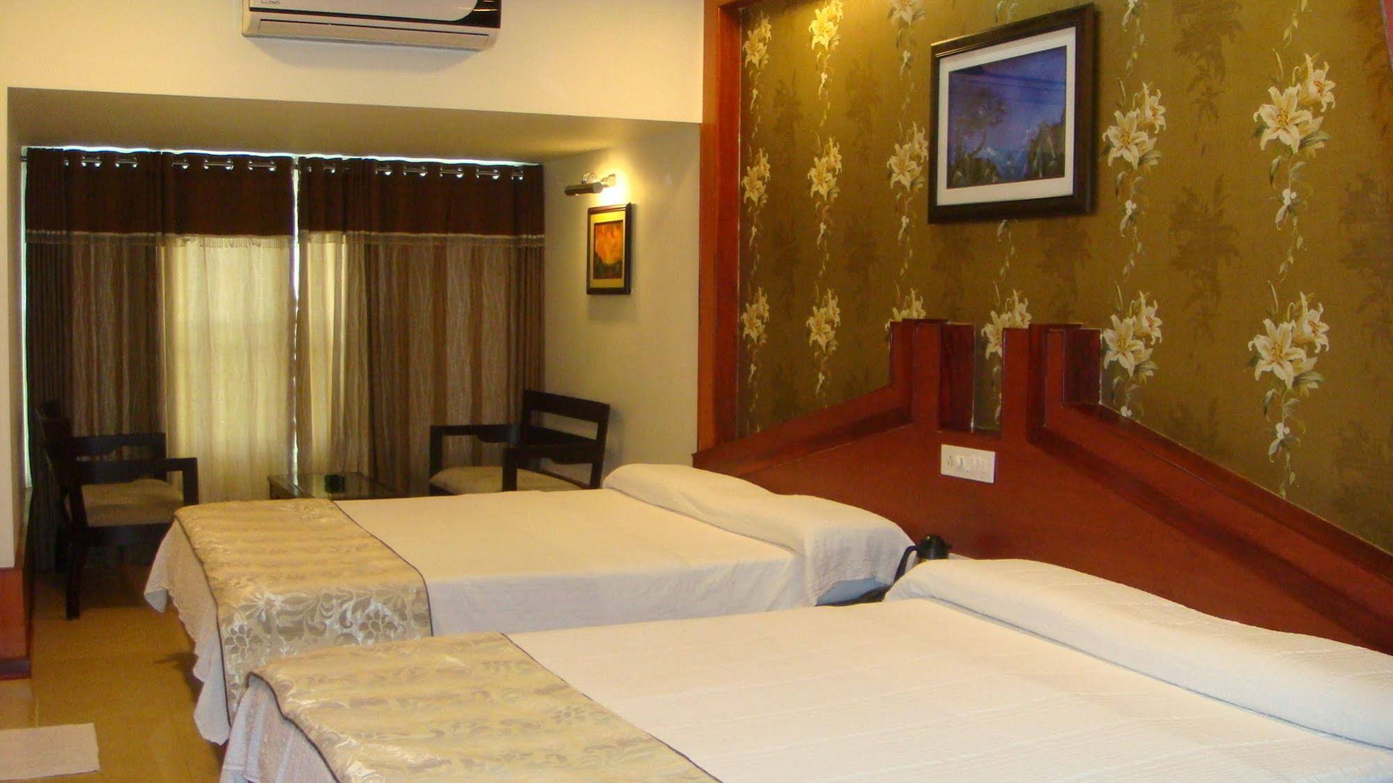 Hotel Holiday Resort