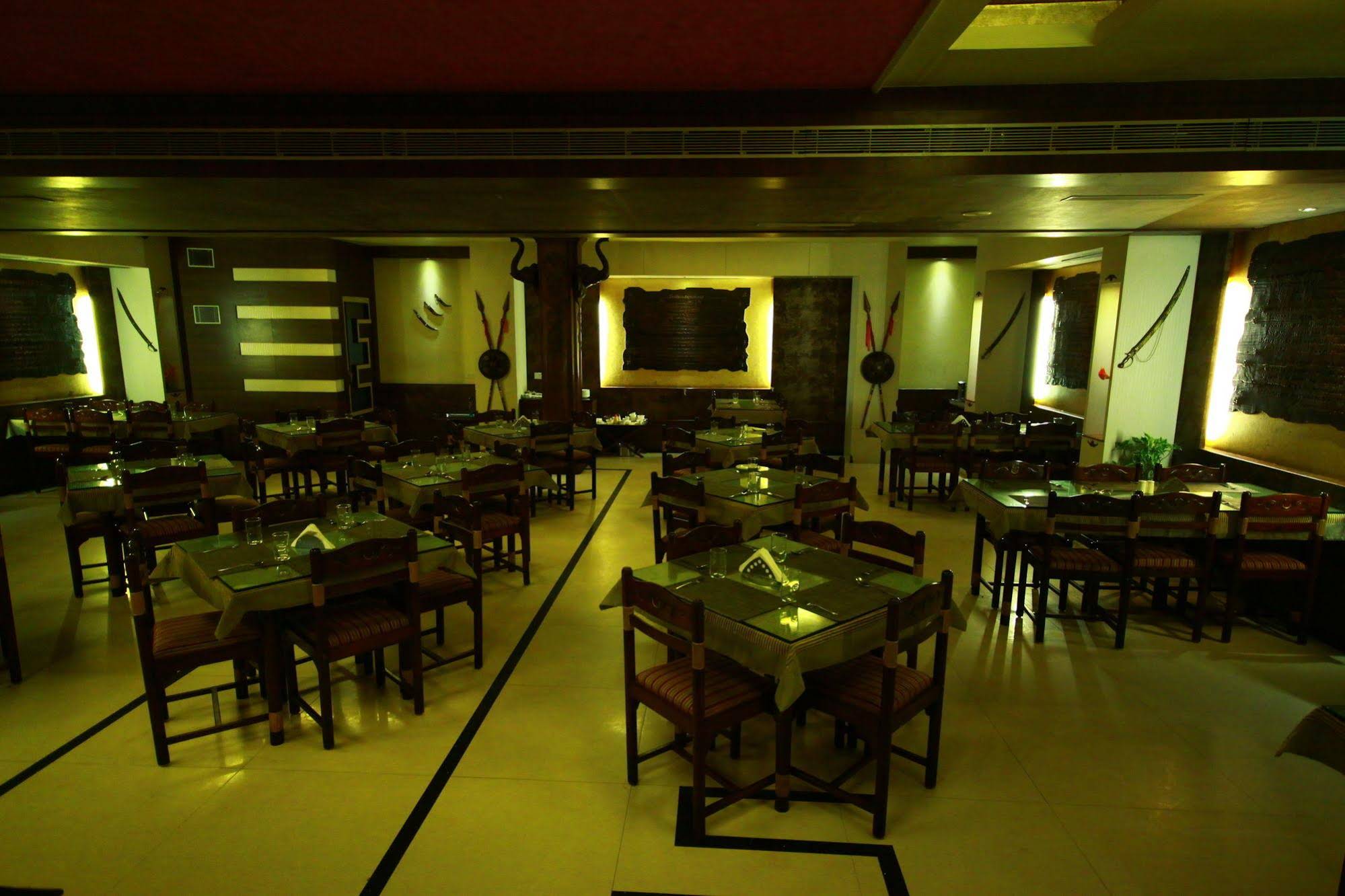 Hotel Holiday Resort