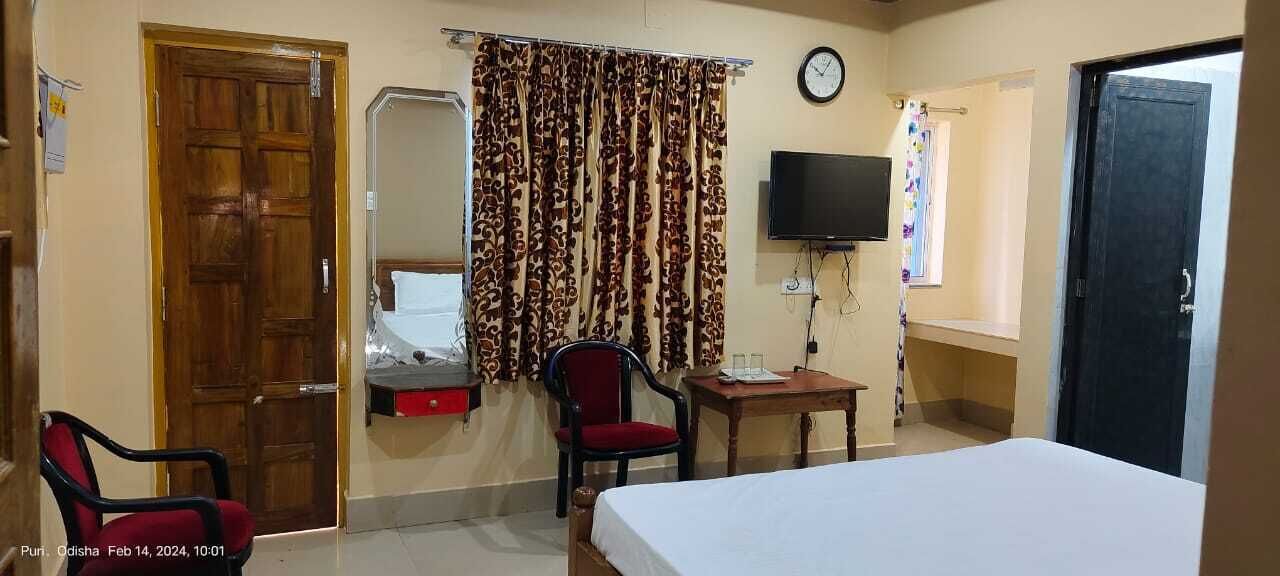 Hotel JM International - A Unit of Hotel Care Plaza