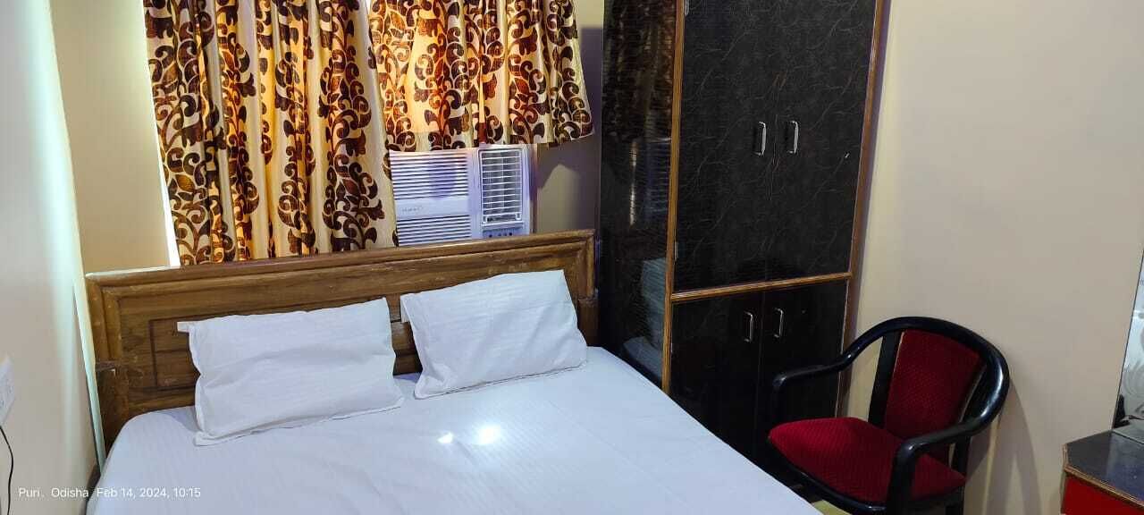 Hotel JM International - A Unit of Hotel Care Plaza