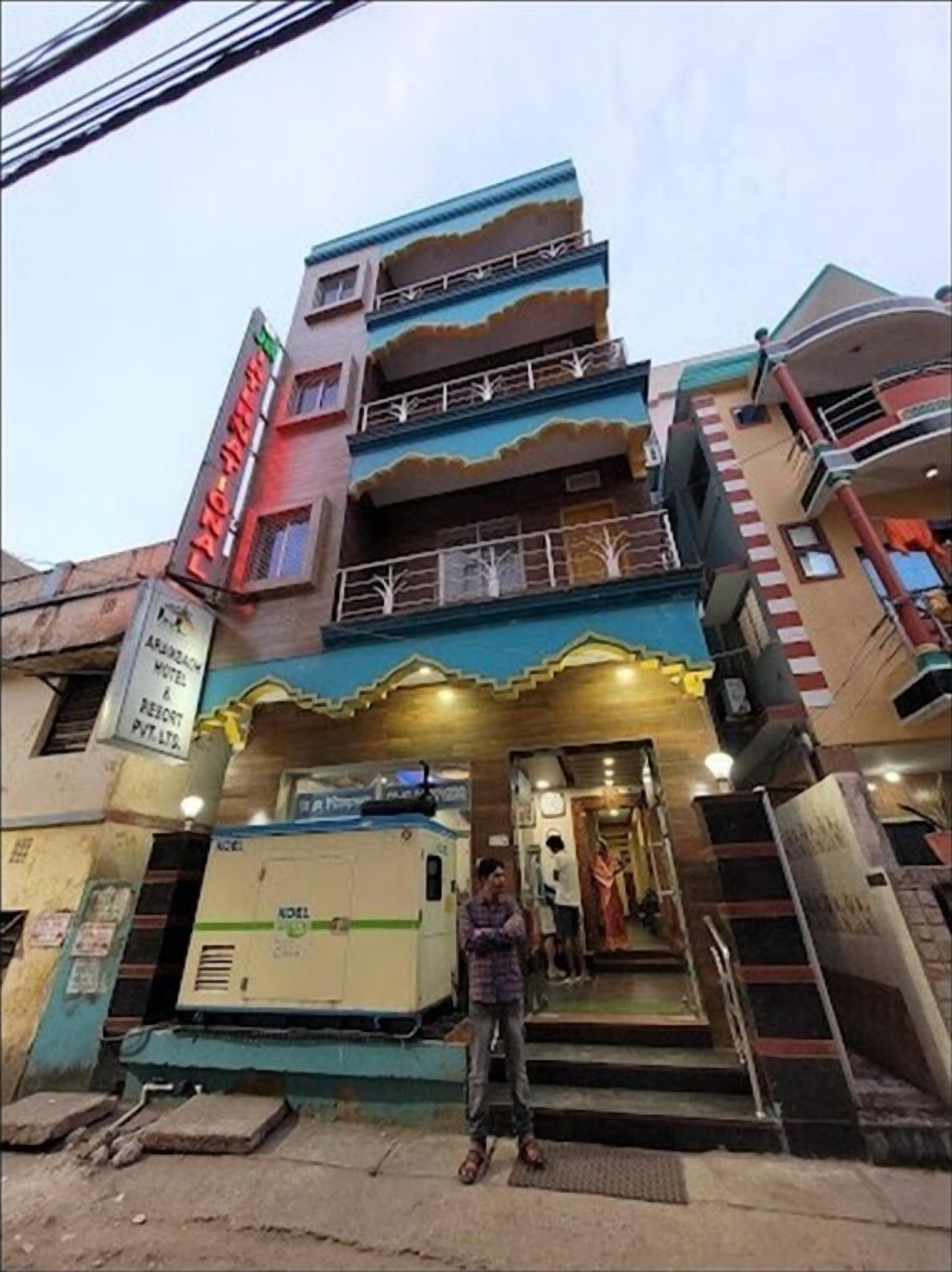 Hotel JM International - A Unit of Hotel Care Plaza