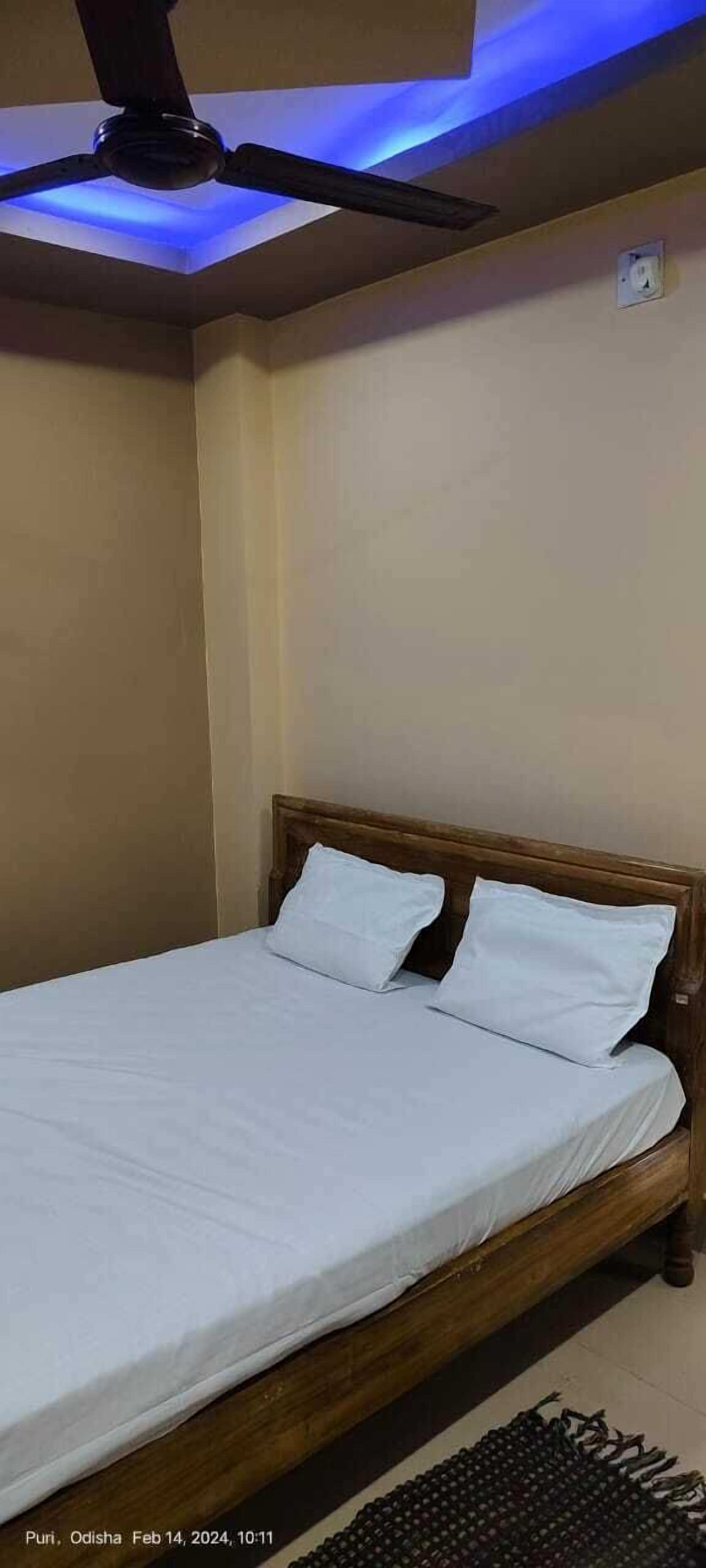 Hotel JM International - A Unit of Hotel Care Plaza