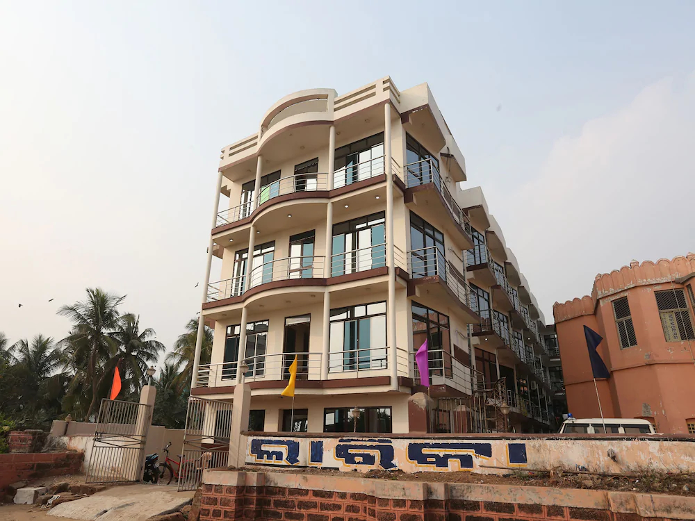 Hotel Larica By OYO Rooms