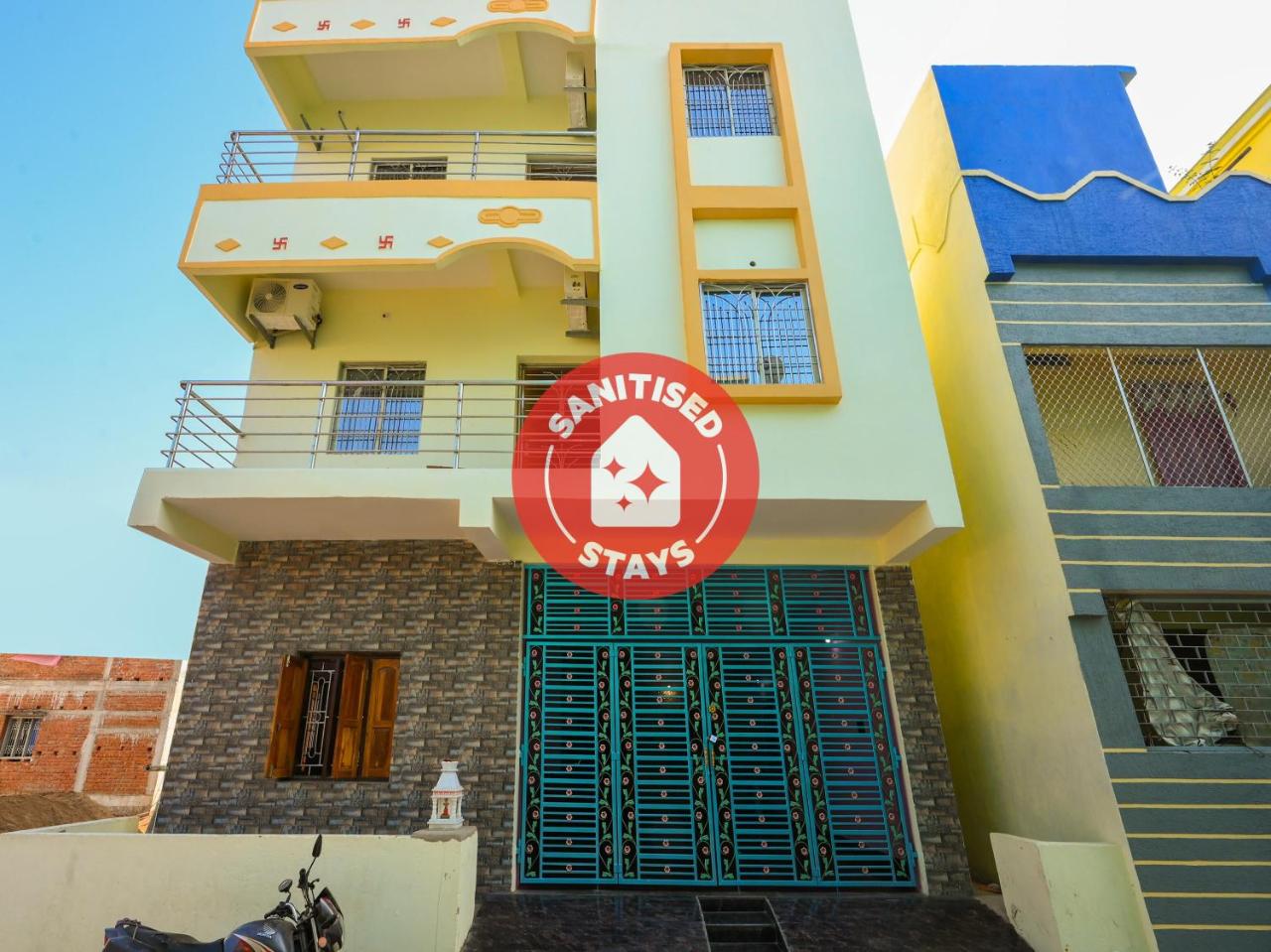 Kirti Inn by OYO Rooms