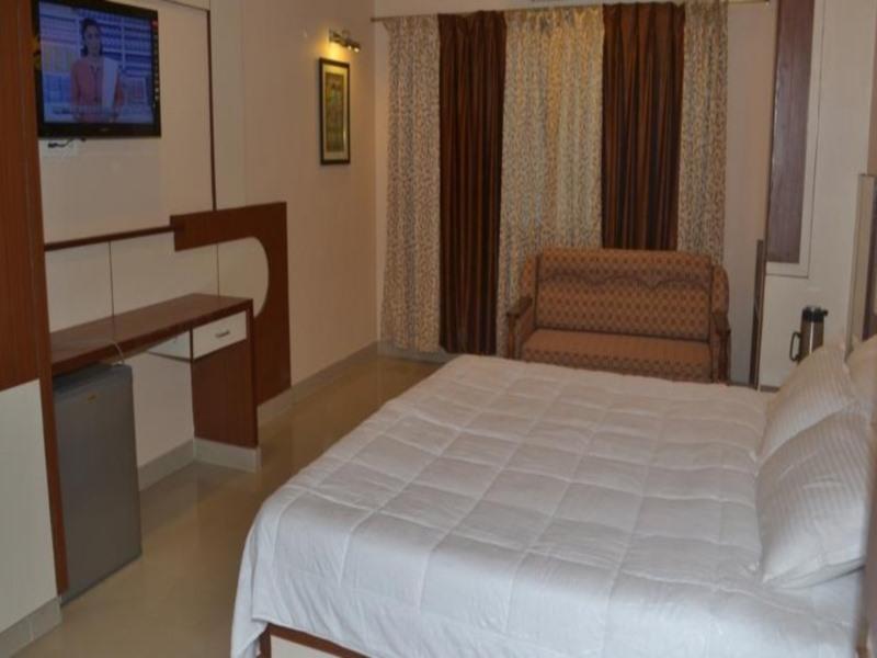 Nayak Beach Resort