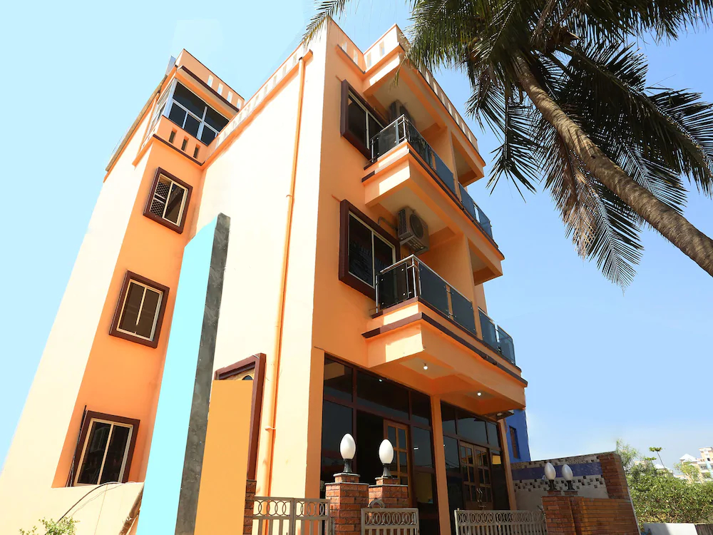 N J Residency by OYO Rooms