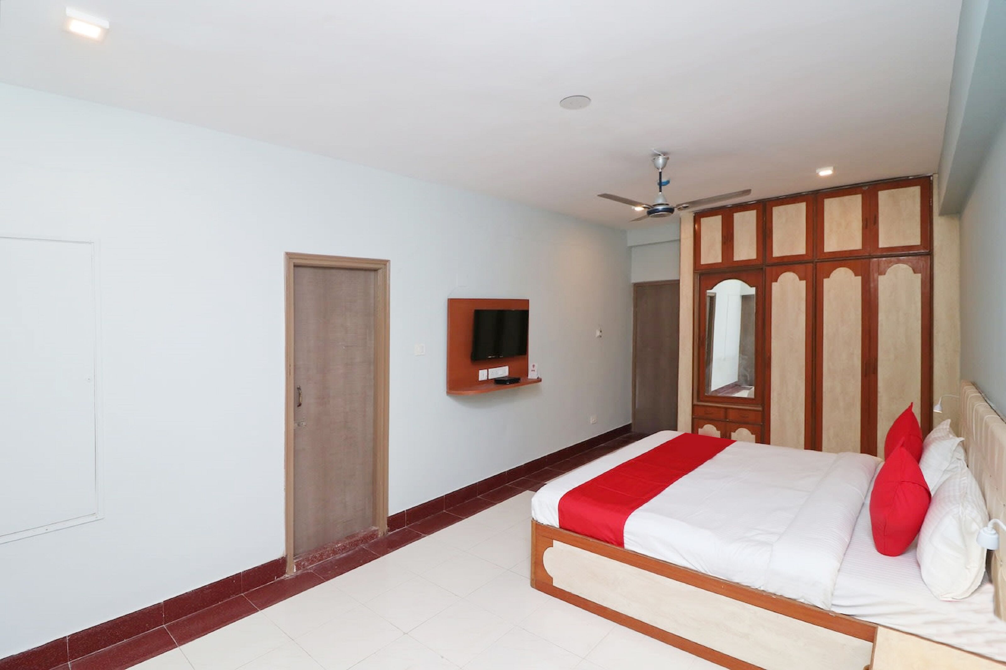 Siddhartha Inn Puri by Goroomgo
