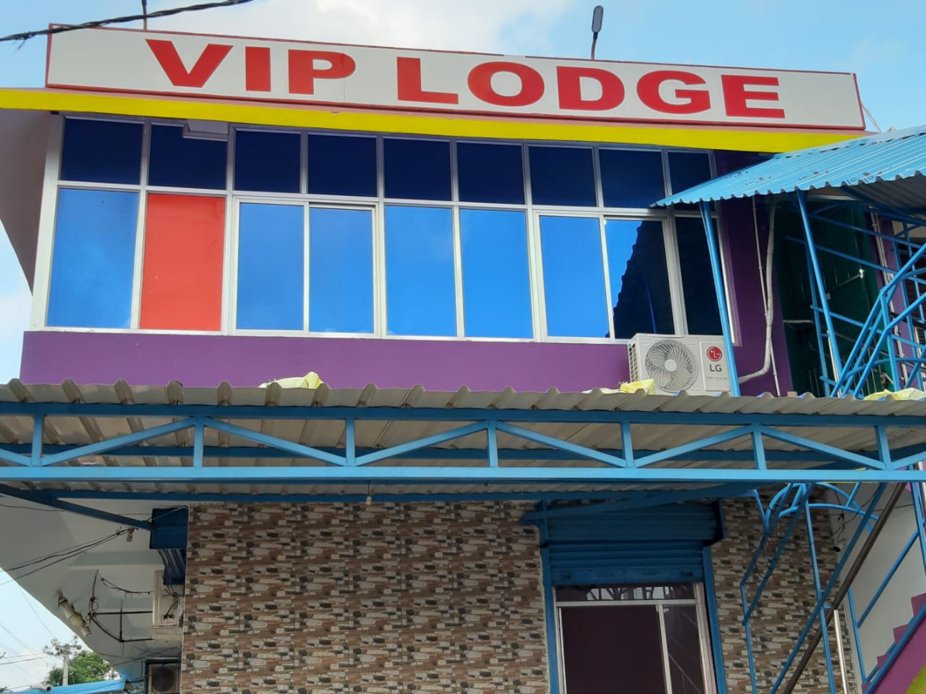 VIP Lodge Puri by Goroomgo