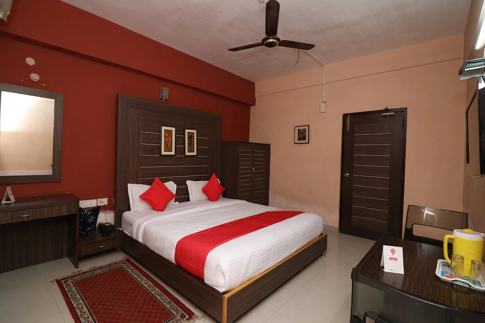 Hotel Shubham by OYO Rooms
