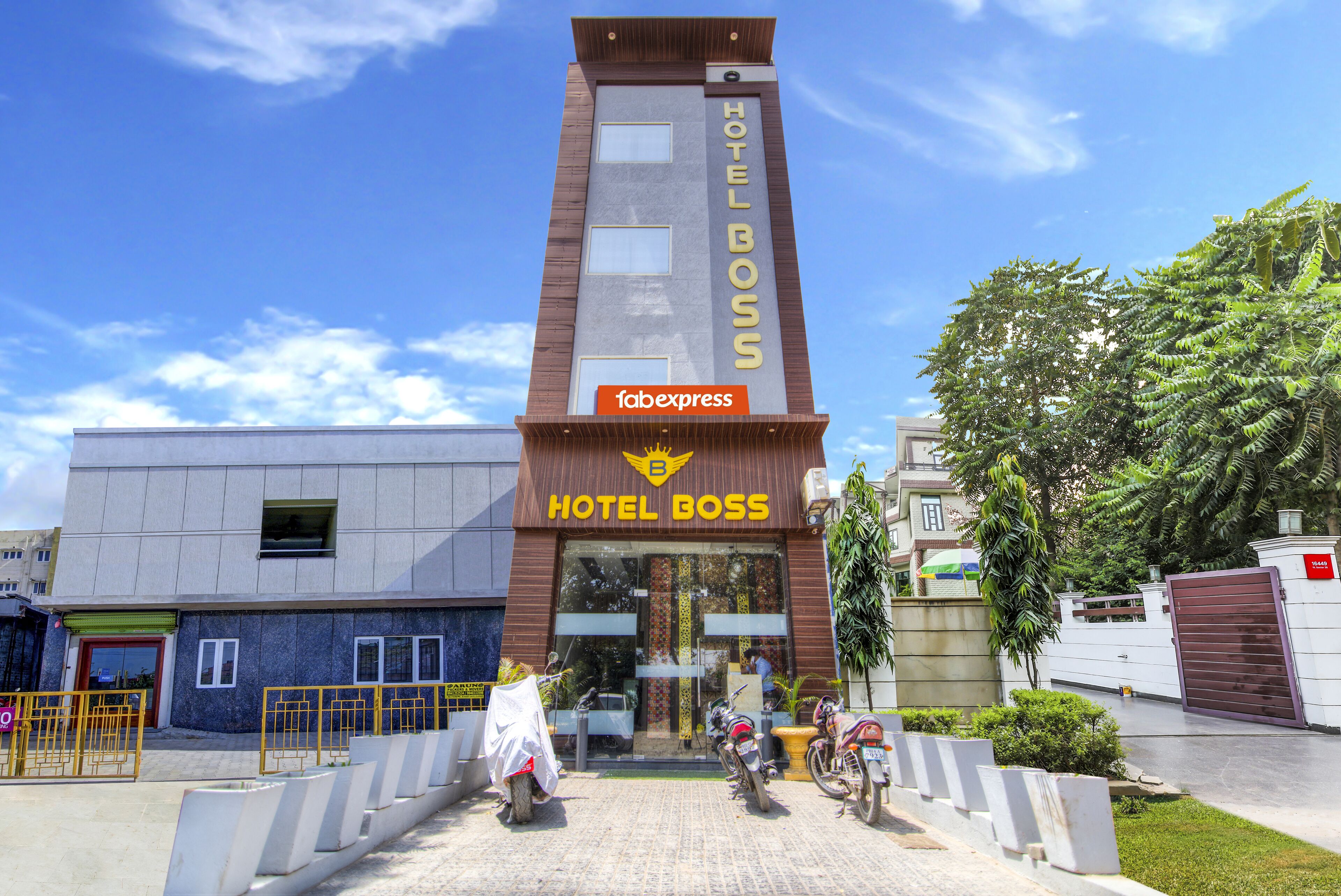 Boss by FabHotels